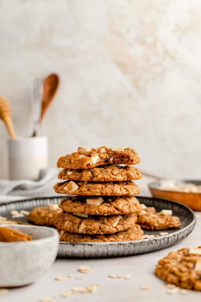 Biscoff White Chocolate Chip Oatmeal Cookies - Eat Love Eat