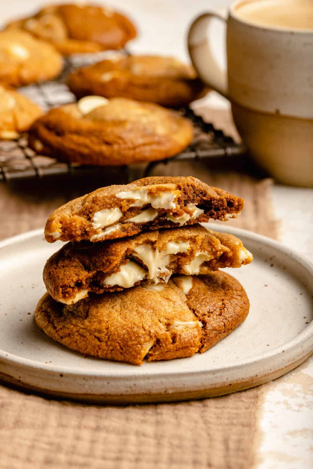 White Chocolate Gingerbread Swirl Cookies - Eat Love Eat